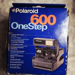 Polaroid 600 Camera