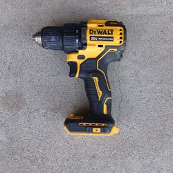 DRILL DEWALT TOOL ONLY 