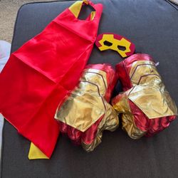 Iron man set for kids. Mask, gloves and cape!