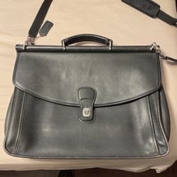 COACH  Vintage Briefcase All Leather Exclnt Cond