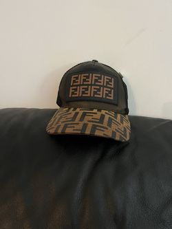 FENDI. Unisex. Cap