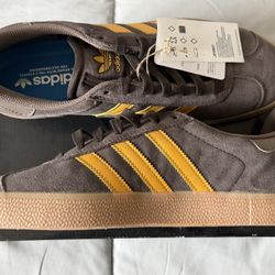 New Adidas Gazelle JP5857 - $80