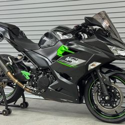 2023 Kawasaki Ninja 300