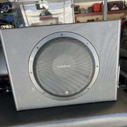 Subwoofer With Built-in Amplifier