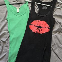 2 women's small tanks