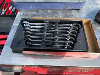 7 pc 12-Point Metric Flank Drive® Plus Reversible Ratcheting Combination Wrench Set (10–15 mm and 17
