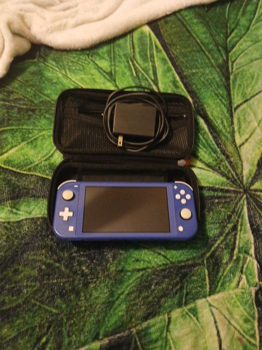Nintendo Switch Lite With  case And Charger