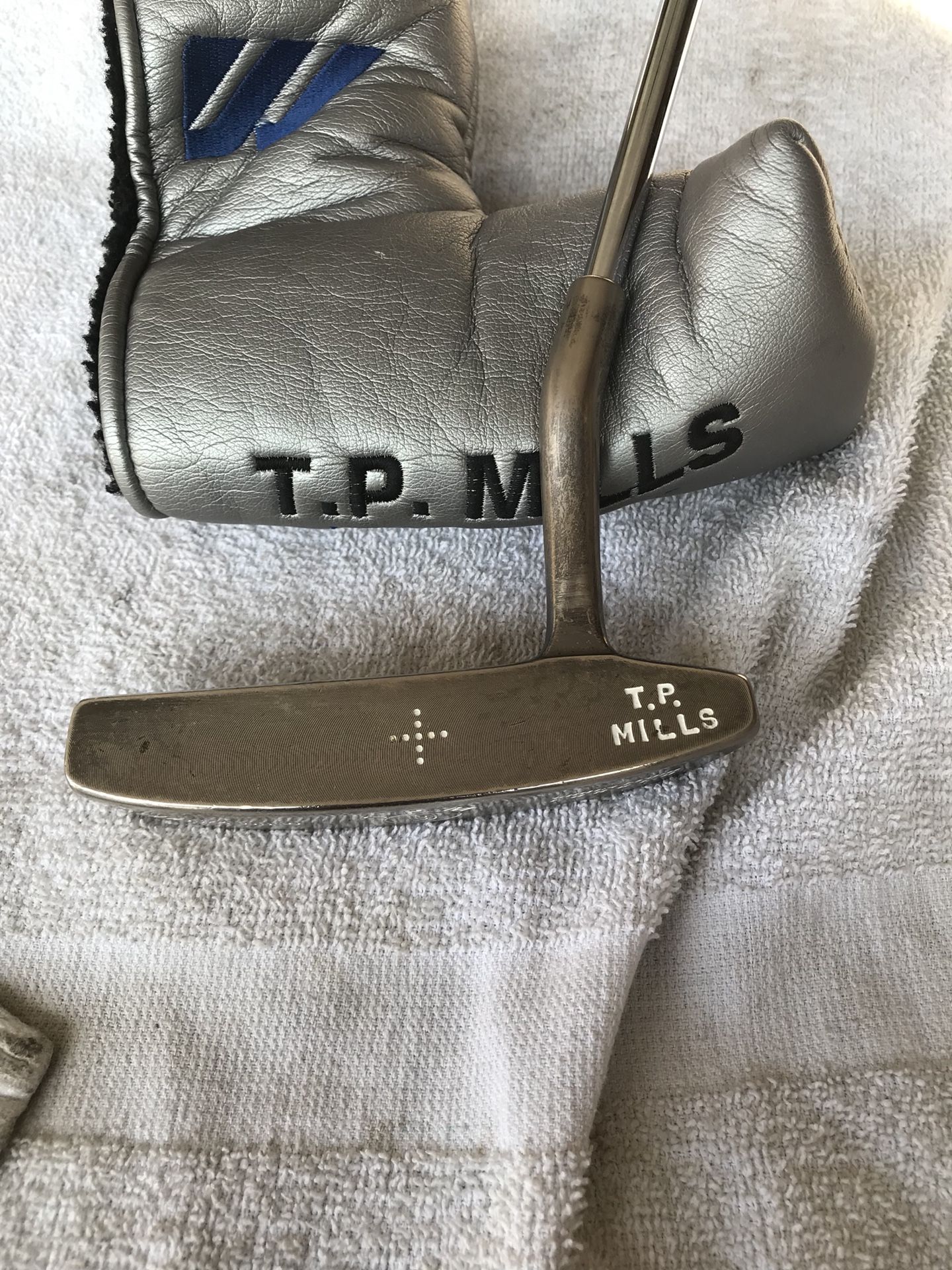 Here is a TP Mills Workshop Mizuno Golf Putter At 34 inches. Comes with the original headcover