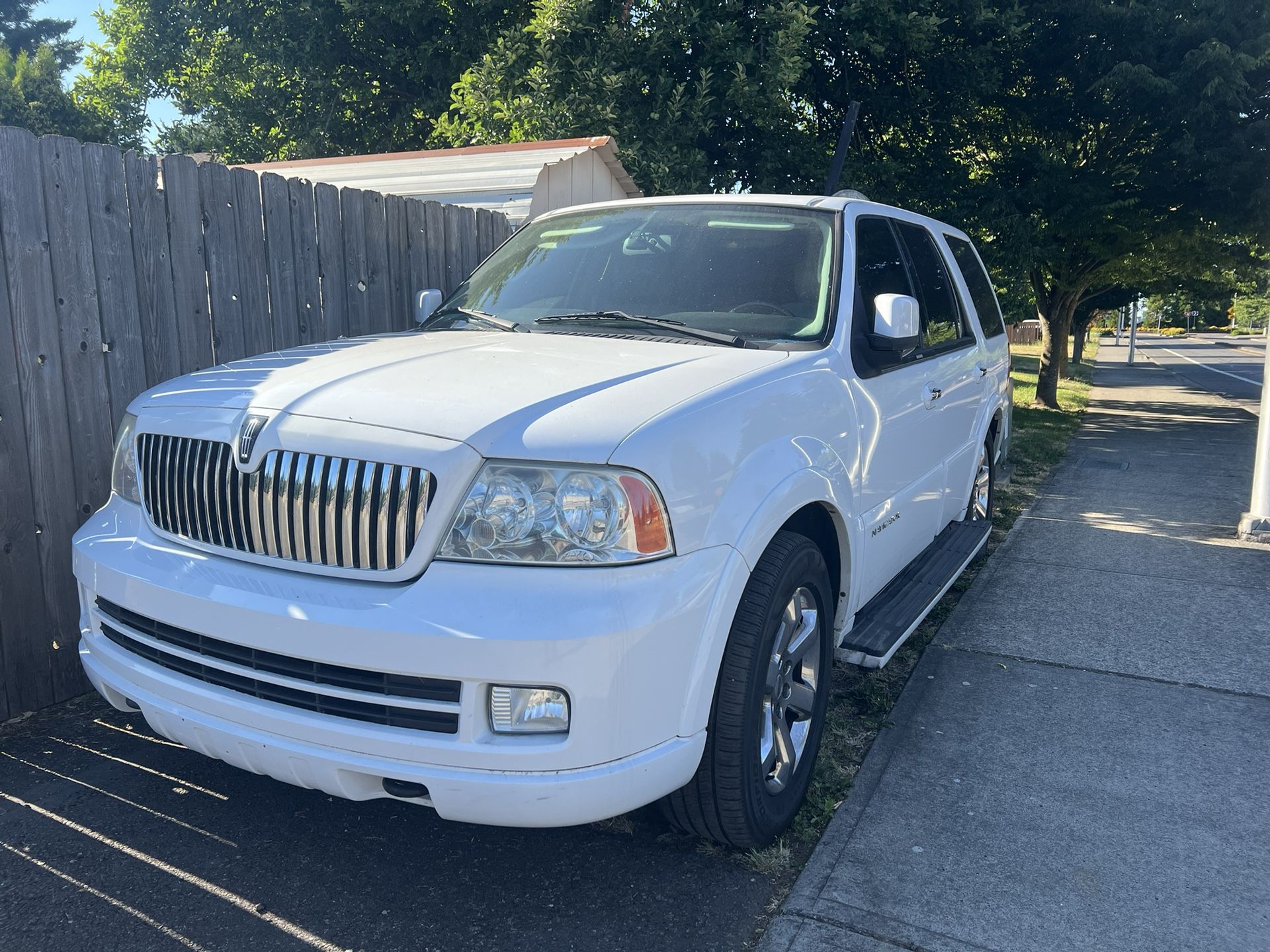 2005 Lincoln Navigator