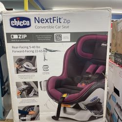 Chicco NextFit Max Zip Air Convertible Car Seat - Vero