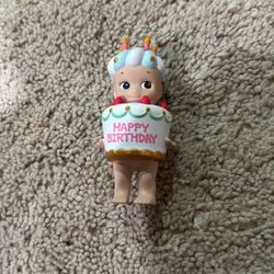 Sonny Angel White Birthday Cake