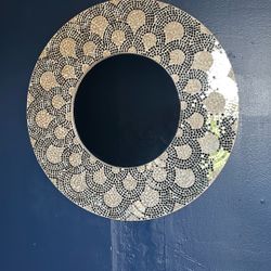 Round Mirror