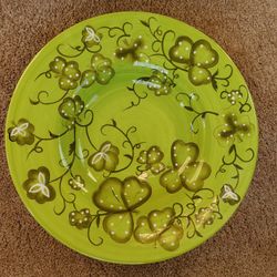 Laurie Gates Ware Large Shamrock Serving Bowl - NEW