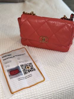 Chanel 19 Medium Flap Bag Coral - Goatskin