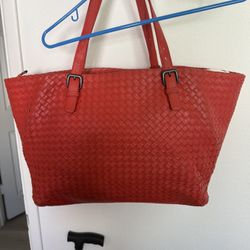 Bottega Veneta Red Intrecciato Leather Tote W/ Brown Suede Lining 