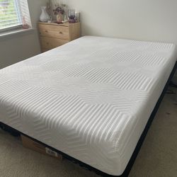 Full Size Memory Foam Mattress With Adjustable Frame And Remote 