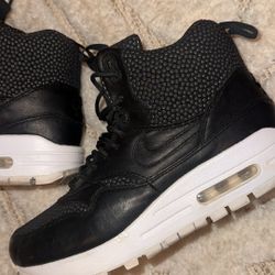 Women’s Nike Air Max 1 Mid Sneakerboot Tech 