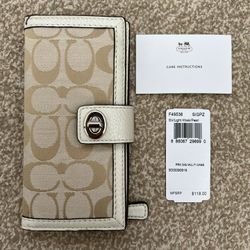 New Coach Long Wallet 6.7” X 3.5” Gift Women Teens