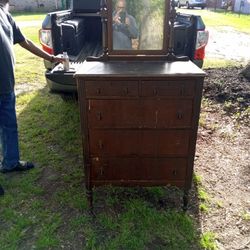 Vintage 5 Drawer Chest With Mirror