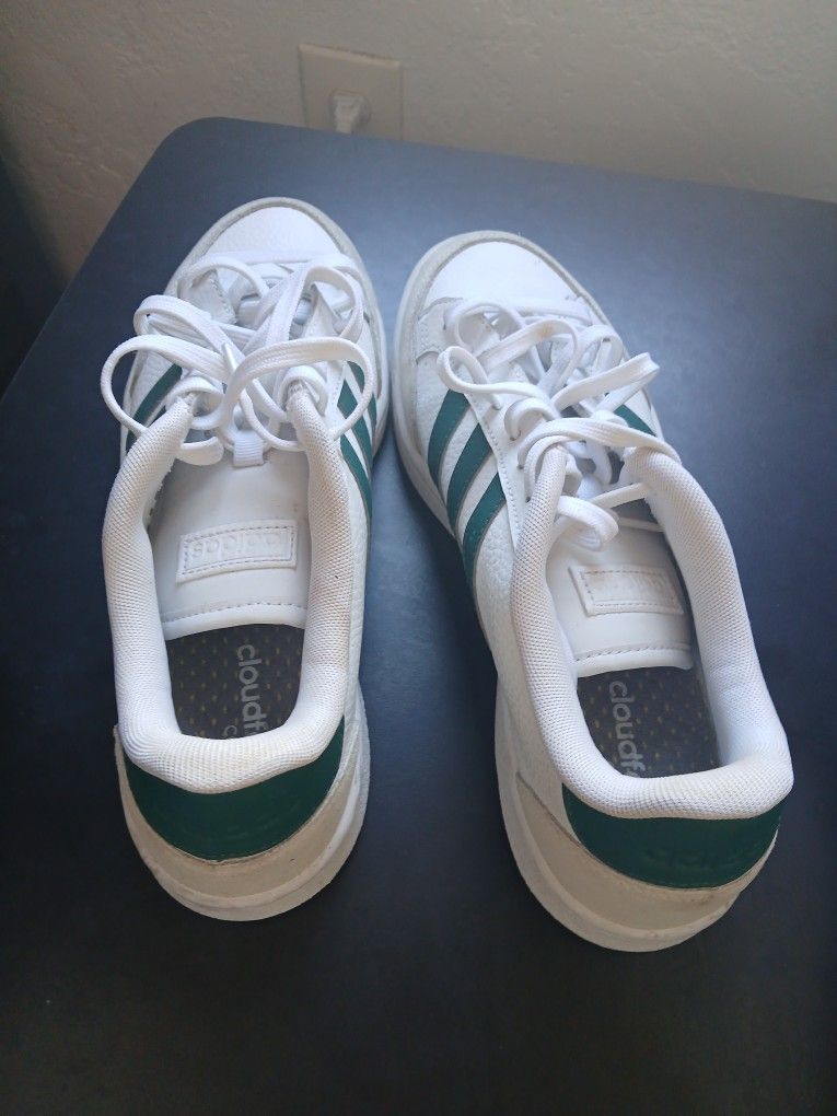 Adidas Size 9 