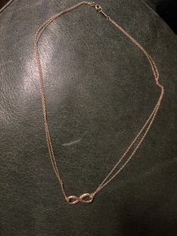 Genuine 18 karat Tiffany company necklace