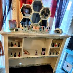 Custom Made Beauty, Hair, & Cosmetics Vanity 