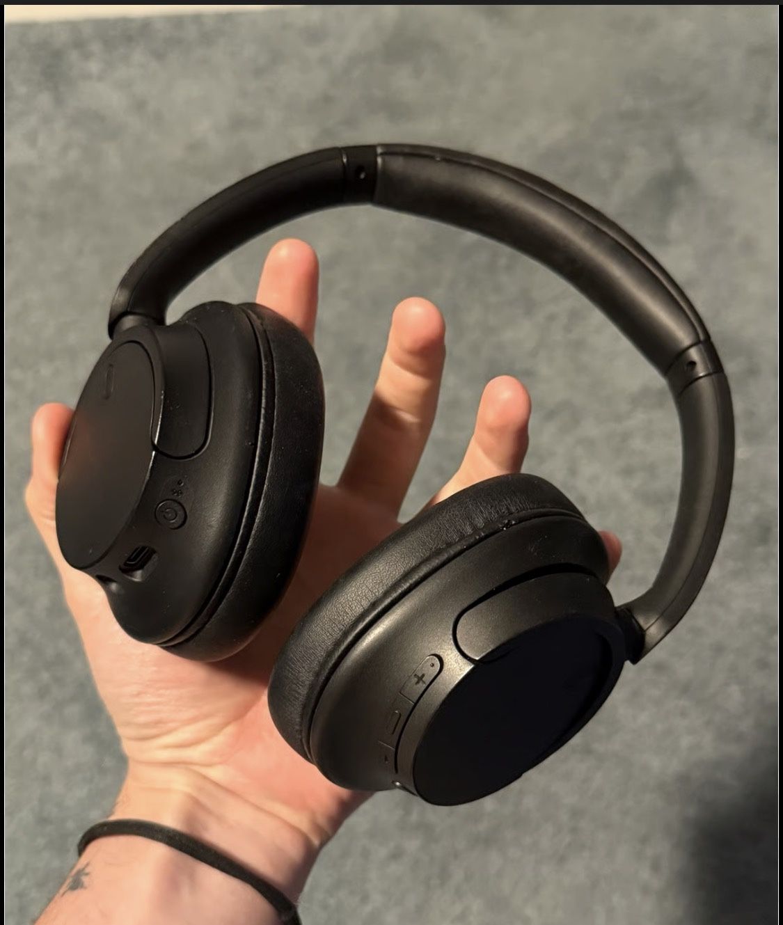 Sony WHCH720N Bluetooth Wireless Noise-Canceling Headphones