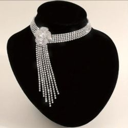 BEAUTIFUL NECKLACE