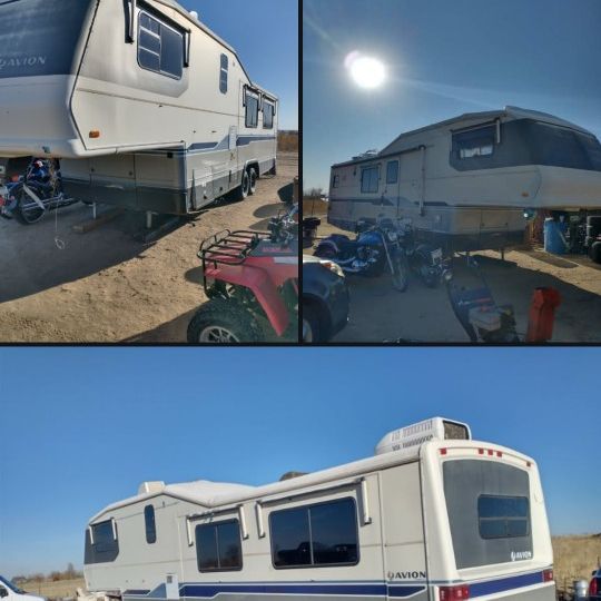 5th Wheel Camper Trailer