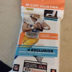 Football 30 card value pack Donruss/2021. Cash porch pickup Redmond