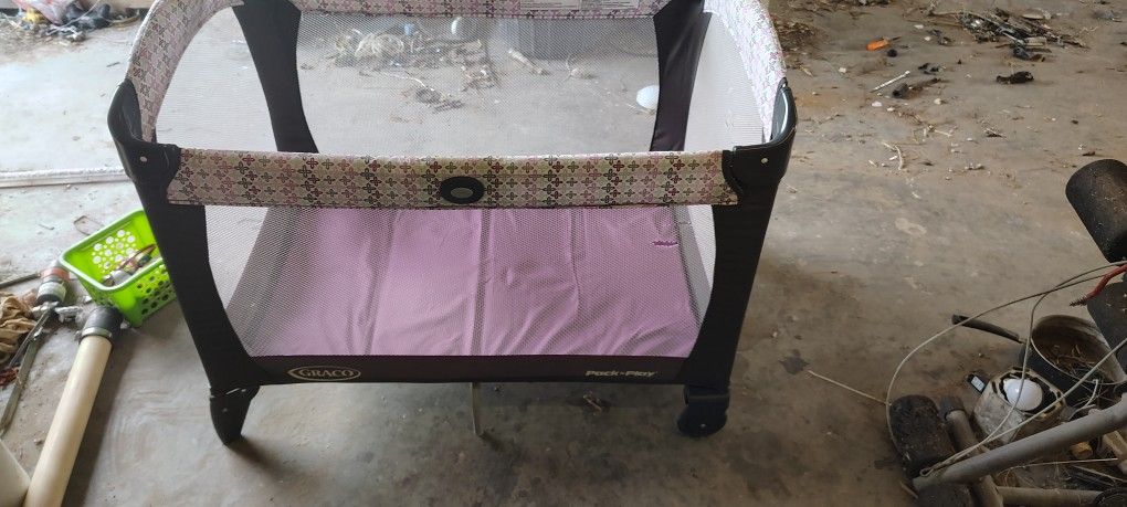 Graco Pack N' Play