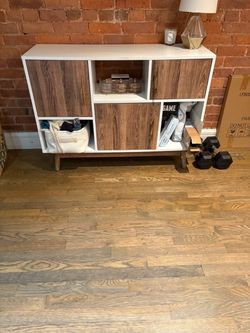 Entry way cabinet