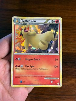 Typhlosion 32/123 HeartGold & SoulSilver Holo Rare Pokémon Card cracked ice