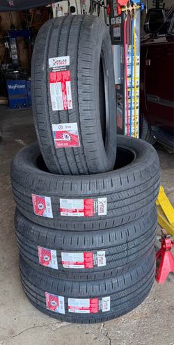235/40R19 4new tires