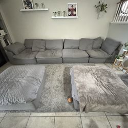 Modular sectional sofa with 2 ottomans