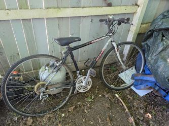 Giant Prodigy Hybrid Bike – Needs Work