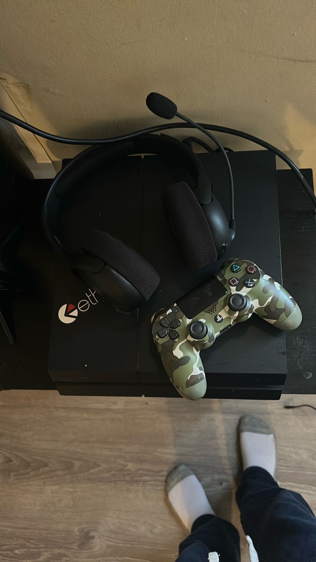PlayStation 4 Used With Headset And Controller