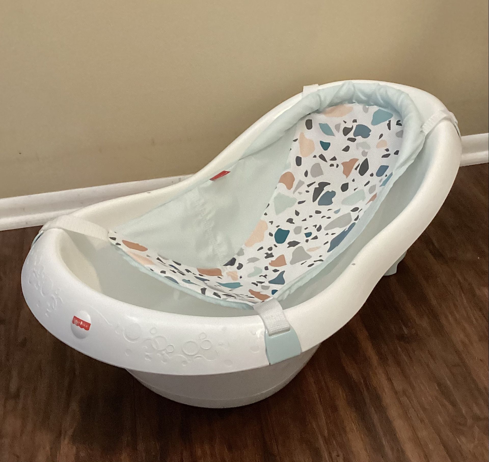 FisherPrice Baby Bath Tub, 4in1 Newborn to Toddler Sling ‘n Seat Tub
