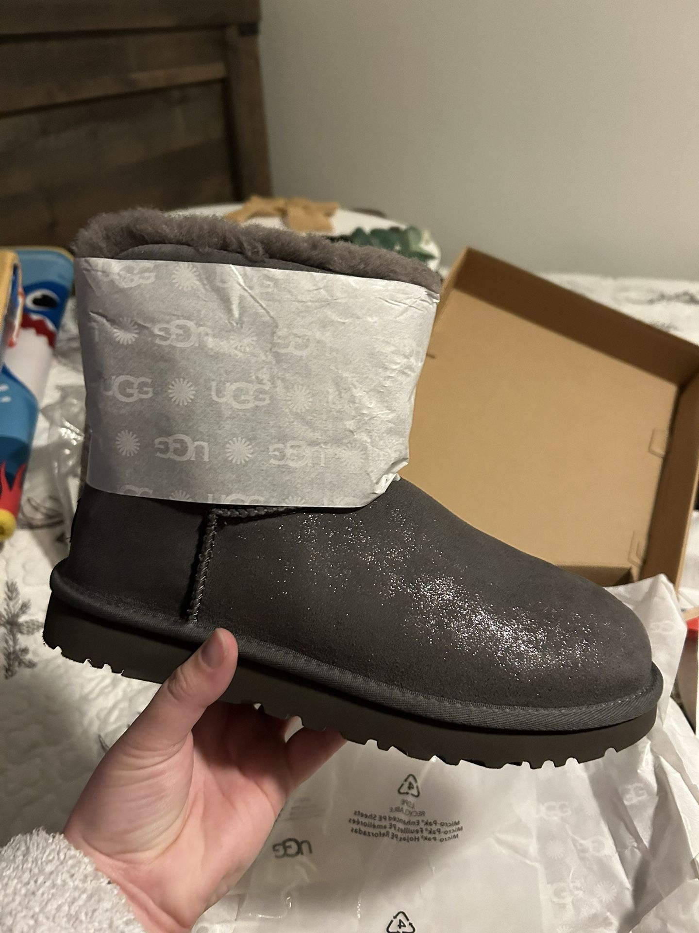 Brand New Mini Bailey Bow UGG Boots