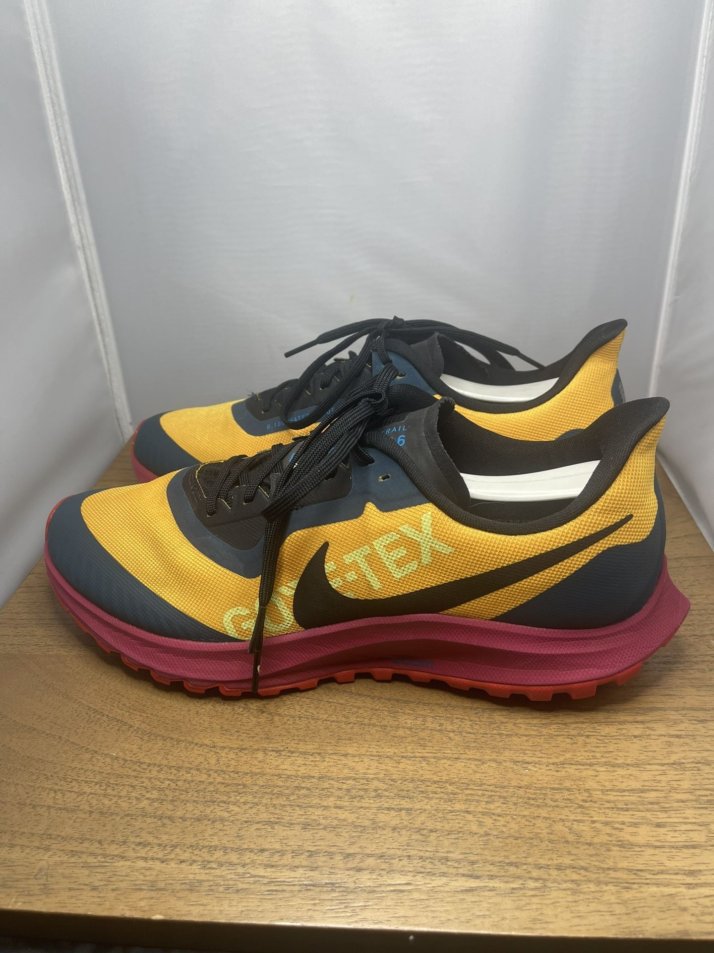 Nike Zoom Pegasus 36 Trail Running Shoes Mens Size 11 University