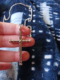Stainless Steel Cross Pendant With Chain