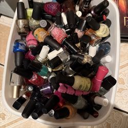 Nail Polishes 