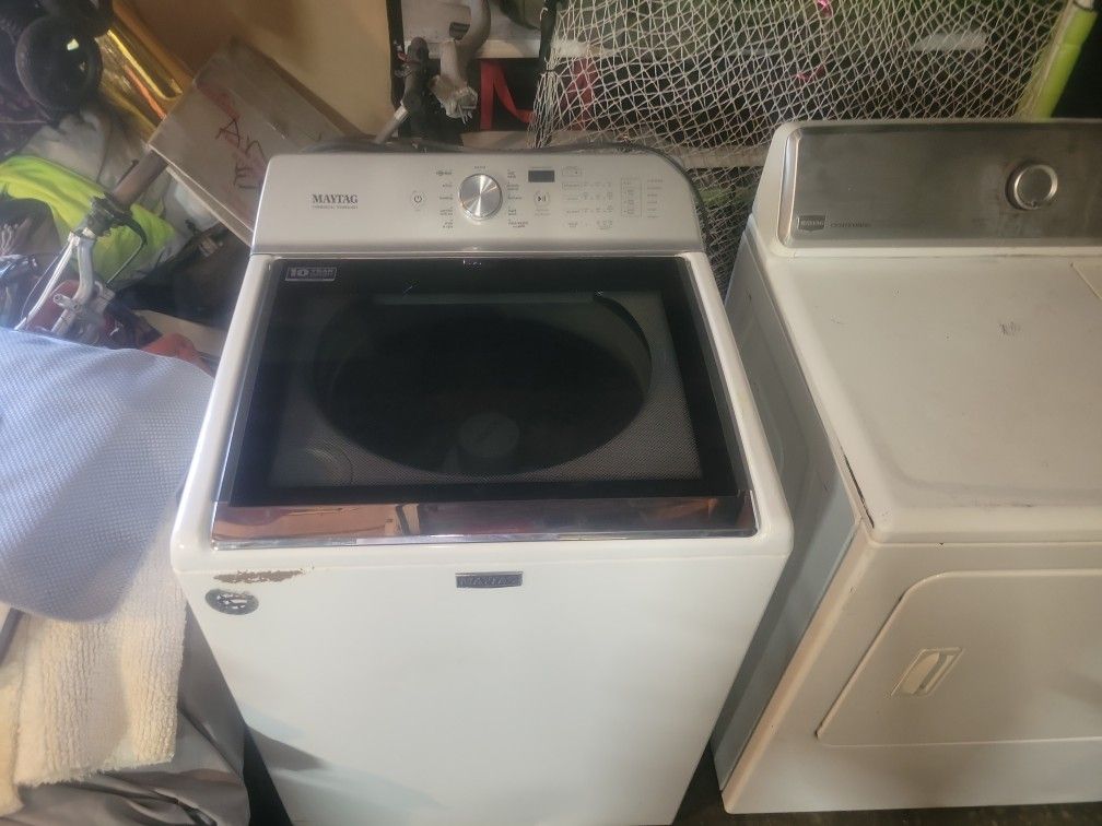 MAYTAG Washer And Dryer