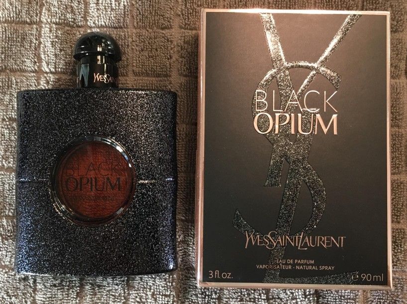 Yves Saint Laurent Black Opium perfume