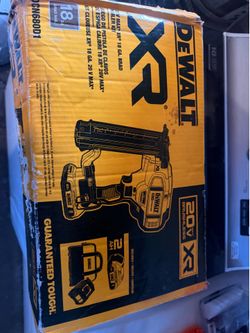 Dewalt xr 20vmax 18ga brad nailer kit