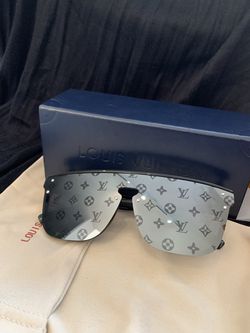 Louis Vuitton x Supreme Glasses Red Mask Sunglasses for Sale in Boca Raton,  FL - OfferUp