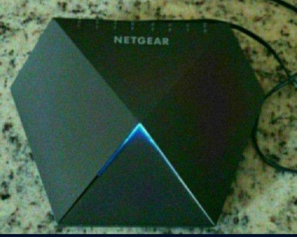 Netgear Nighthawk S8000 8-Port Gaming Gigabit Ethernet Network Switch GS808E