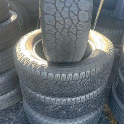 Tires 275-65-20 , 275/65R20 LT