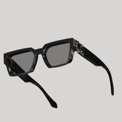 Louis Vuitton Sun Glasses