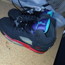 Jordan RETRO 5 Boys 4Y